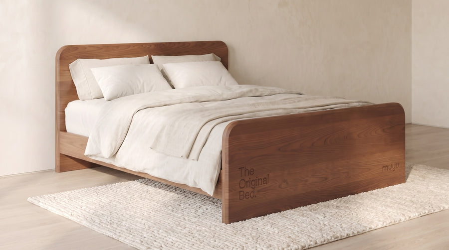The Original Bed — gerçek ahşap karyola, 3/4 açı